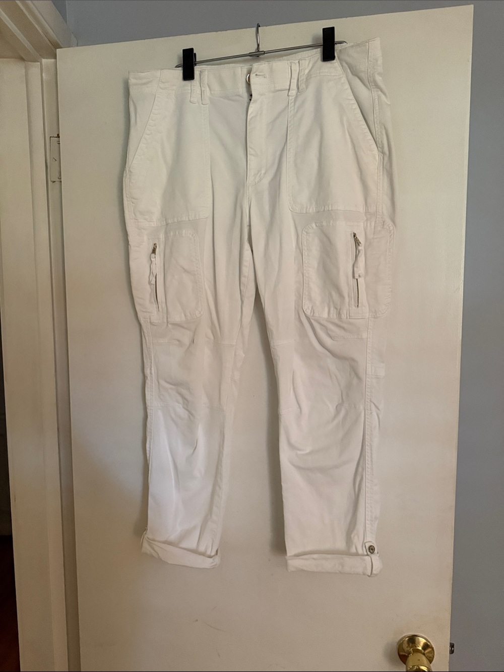 White House Black Market White Cargo Trousers with Zip Pockets